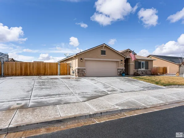 739 Hallow Pointe Dr, Sparks, NV 89441