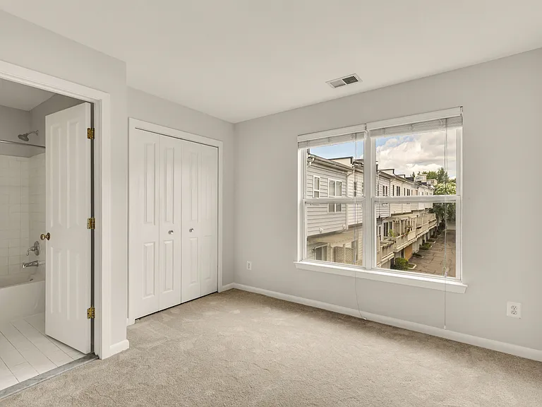 1227 V St NW — Photo 33