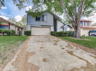 7614 Hollow Glen Ln, Houston, TX 77072