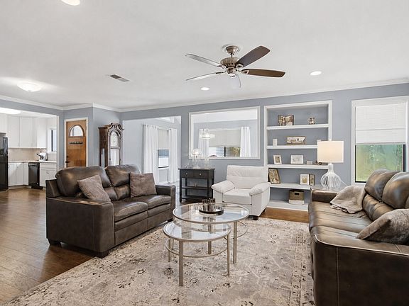 5th image of 312 Mallard Ct