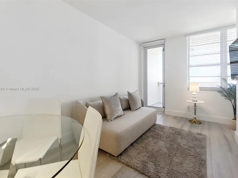 100 Lincoln Rd #1218 — Photo 3