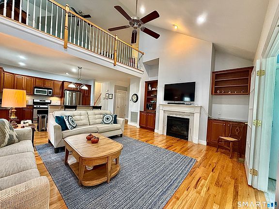 5th image of 130 Meadow Brook Road #130