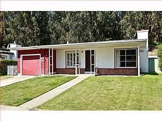 1st image of 629 Larchmont Dr
