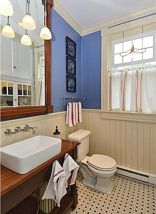 MAIN FLOOR POWDER ROOM