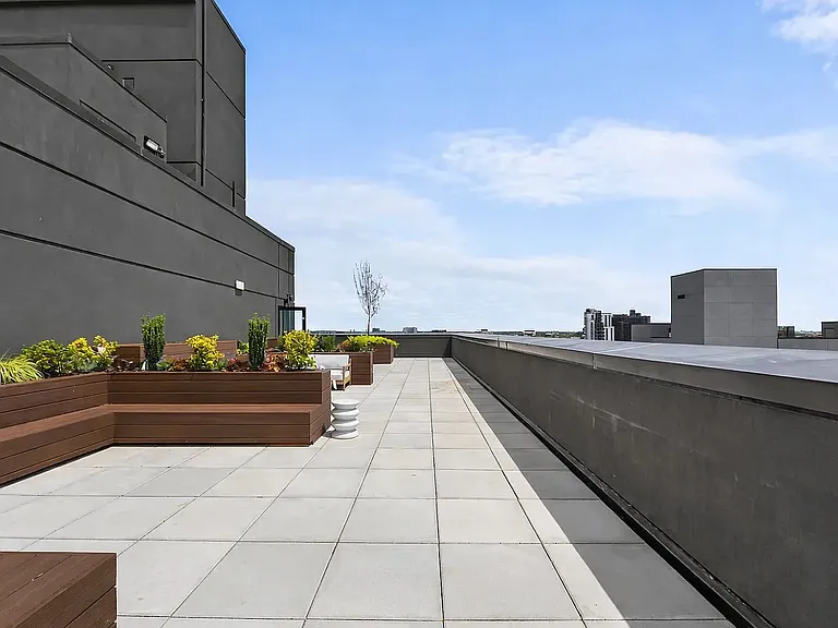 2715 Fulton St #203 — Photo 21