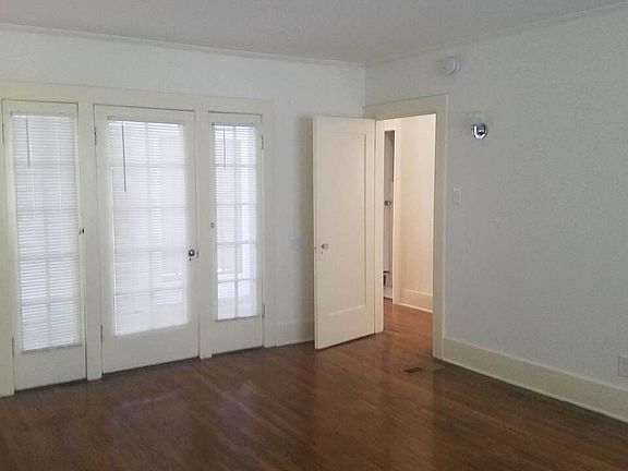 4th image of 830 S Norton Ave #830