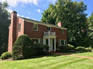 71 Meadowbrook Rd, Longmeadow, MA 01106