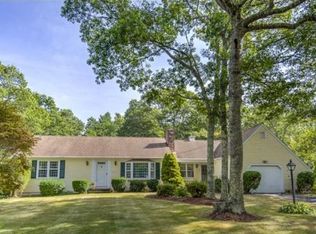 101 Concord Ln, Osterville, MA 02655