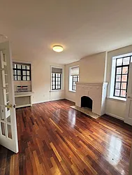 233 West 4th Street