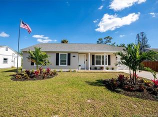 925 SE Hibiscus Ave, Stuart, FL 34996