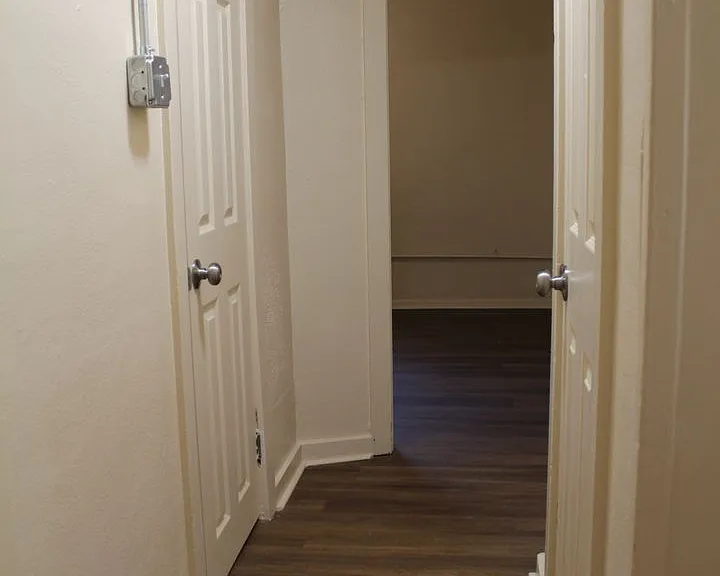 Recently renovated | Bay window | Walkable | Washer/Dryer combo in unit — Photo 16