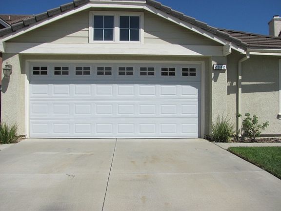 2nd image of 2362 Mimosa Ave
