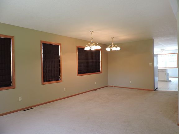 4th image of 5654 Aspen Dr