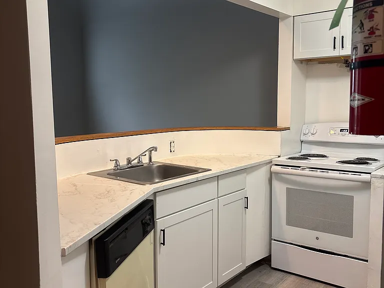 127 Union St #2 — Photo 15