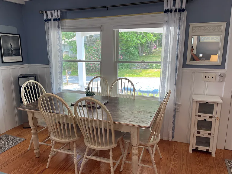 Highland Ave — Photo 12