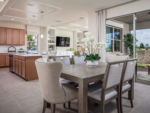 Harbor Isle II Dining