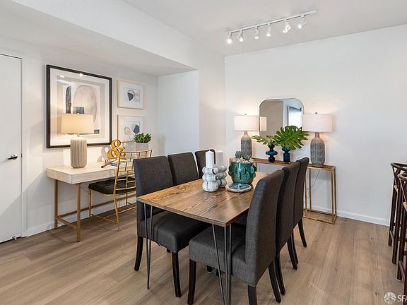 3rd image of 1930 Eddy St APT 303