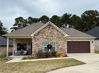 135 Harbor Circle, Russellville, AR 72801