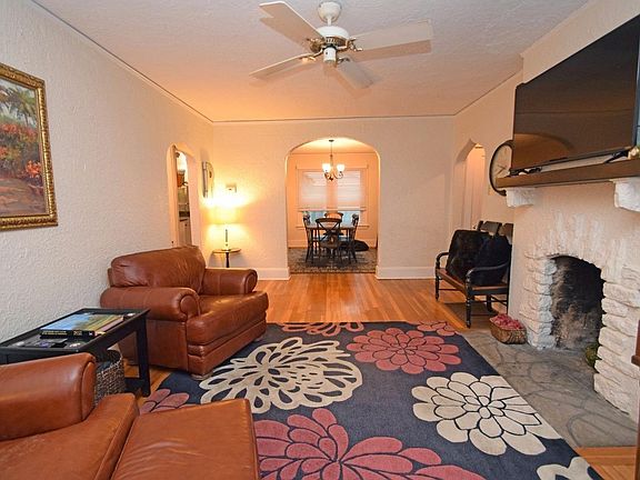 5th image of 7144 Wallace Ave