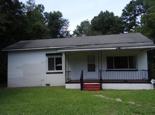 1304 Turnpike Rd, Fayetteville, NC 28305