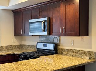 953 Mathews Pl UNIT C, Corona, CA 92881