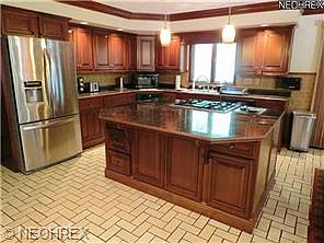 3rd image of 1500 Hidden Lakes Dr NE