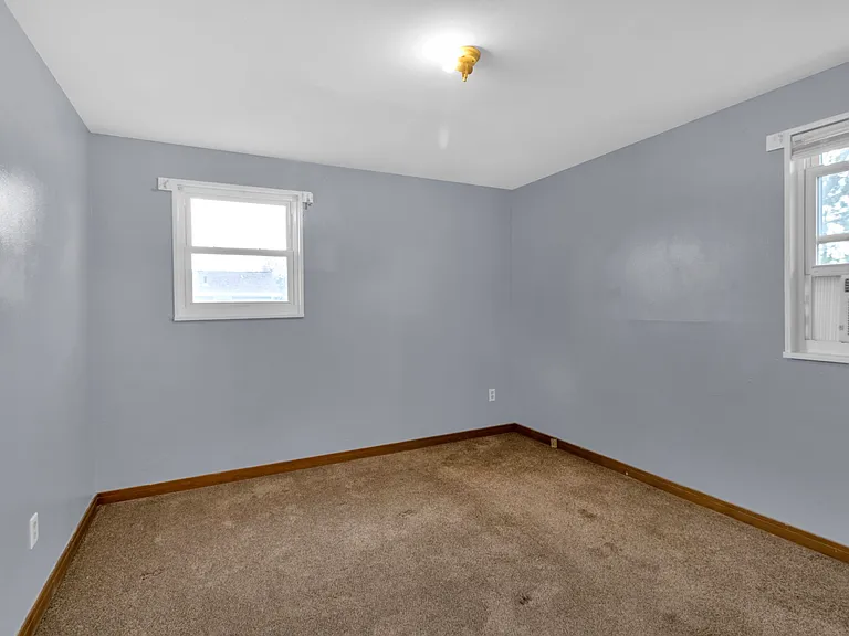 833 Millersport Hwy #4 — Photo 13