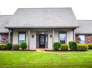 400 Grandview Ct, Pearl, MS 39208