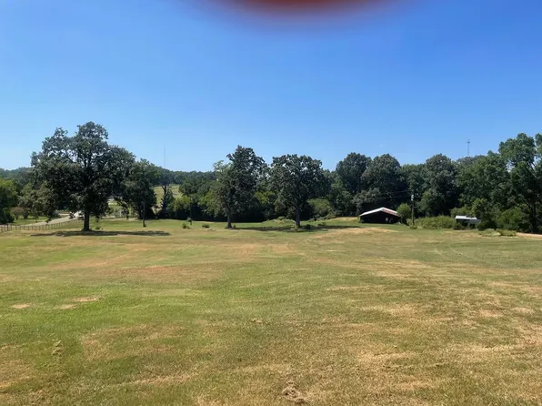 203 Fm 2476, Garrison, TX 75946