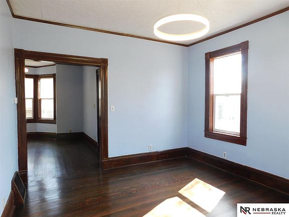 5th image of 2601 S 32nd Ave