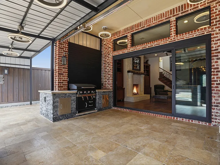3417 Madison Ct — Photo 10