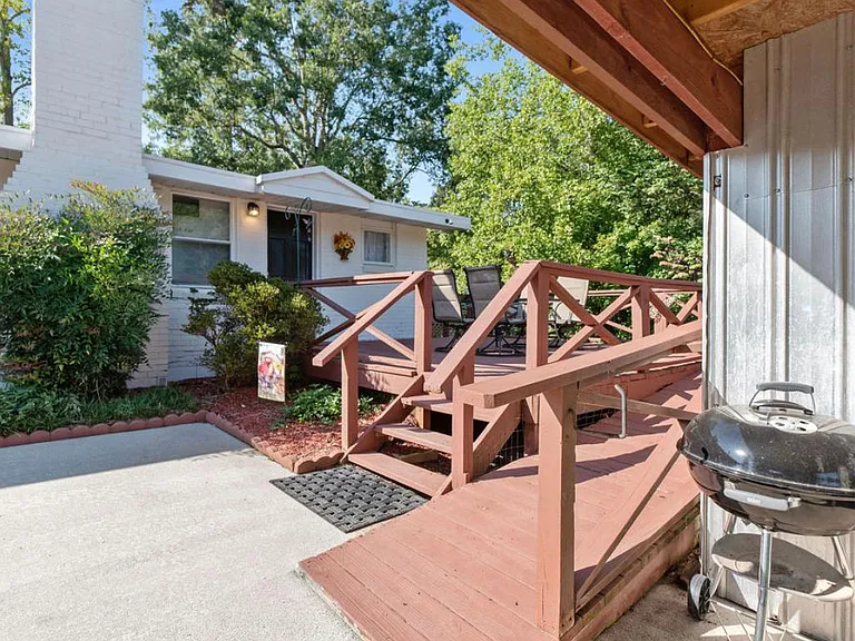 8521 Old Stage Rd — Photo 37