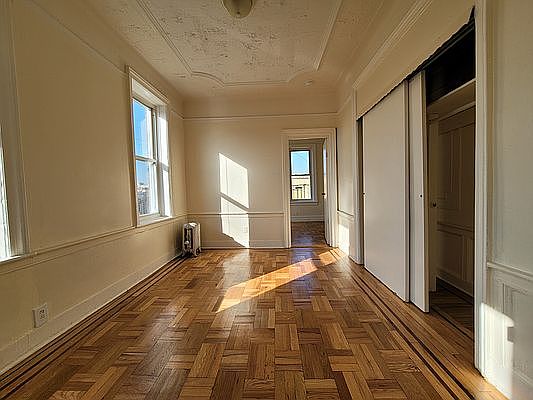 2nd image of 1314 Sutter Ave #7C