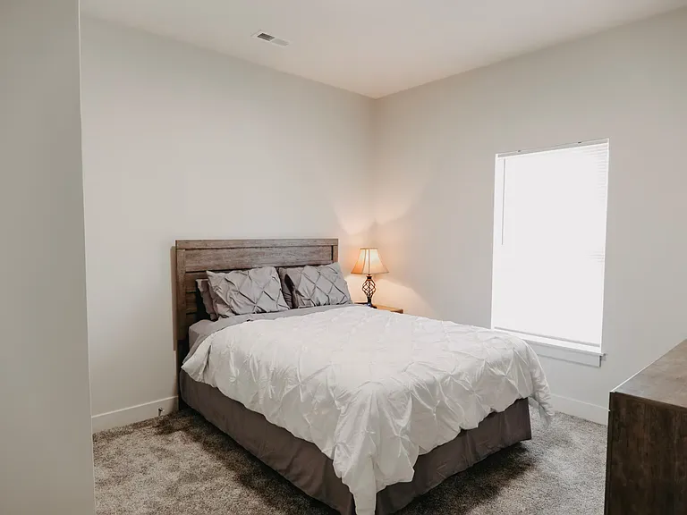 Winding Springs| Bedroom