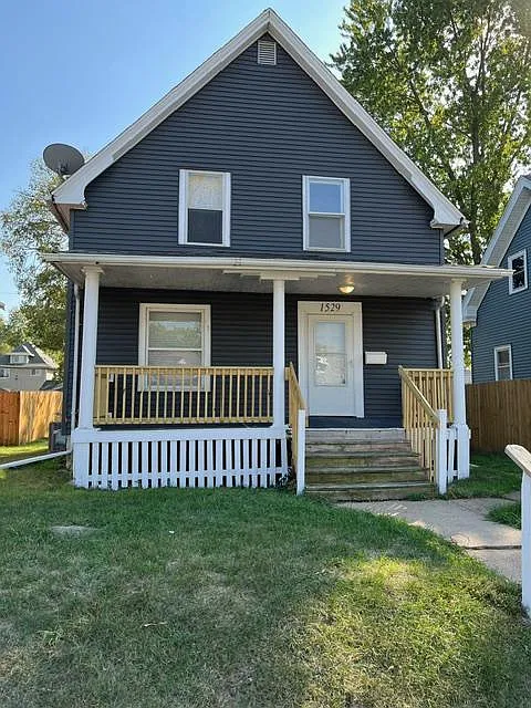7th Ave SE, Cedar Rapids — Photo 2