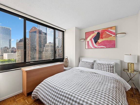 4th image of 200 Rector Pl APT 21M