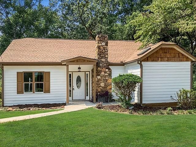 1st image of 818 McLendon Dr