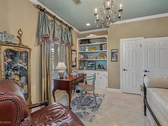 4th image of 102 Yardley Ct