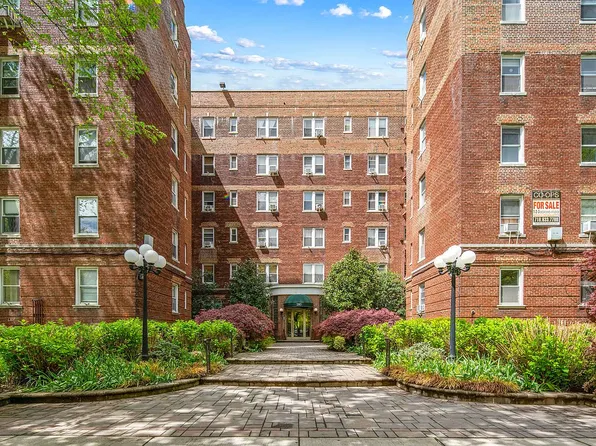 280 Ocean Pkwy APT 2E, Brooklyn, NY 11218