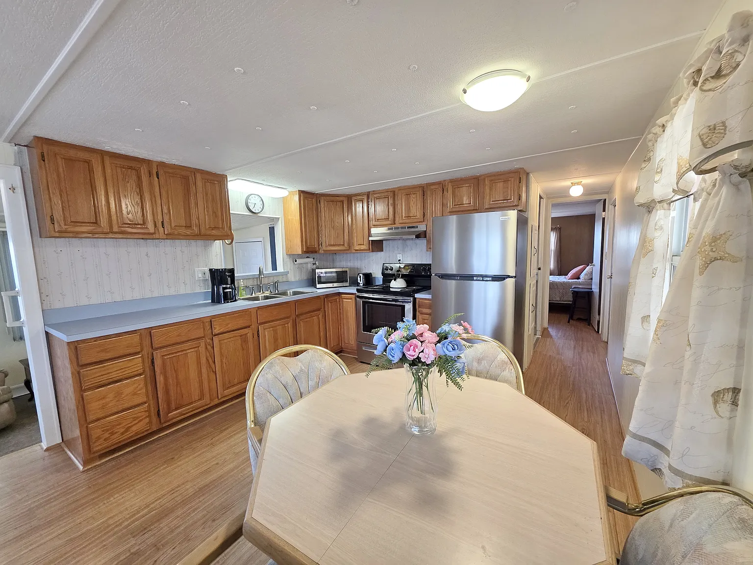 2 bed, 1830 sqft, $1,400 — Photo 3