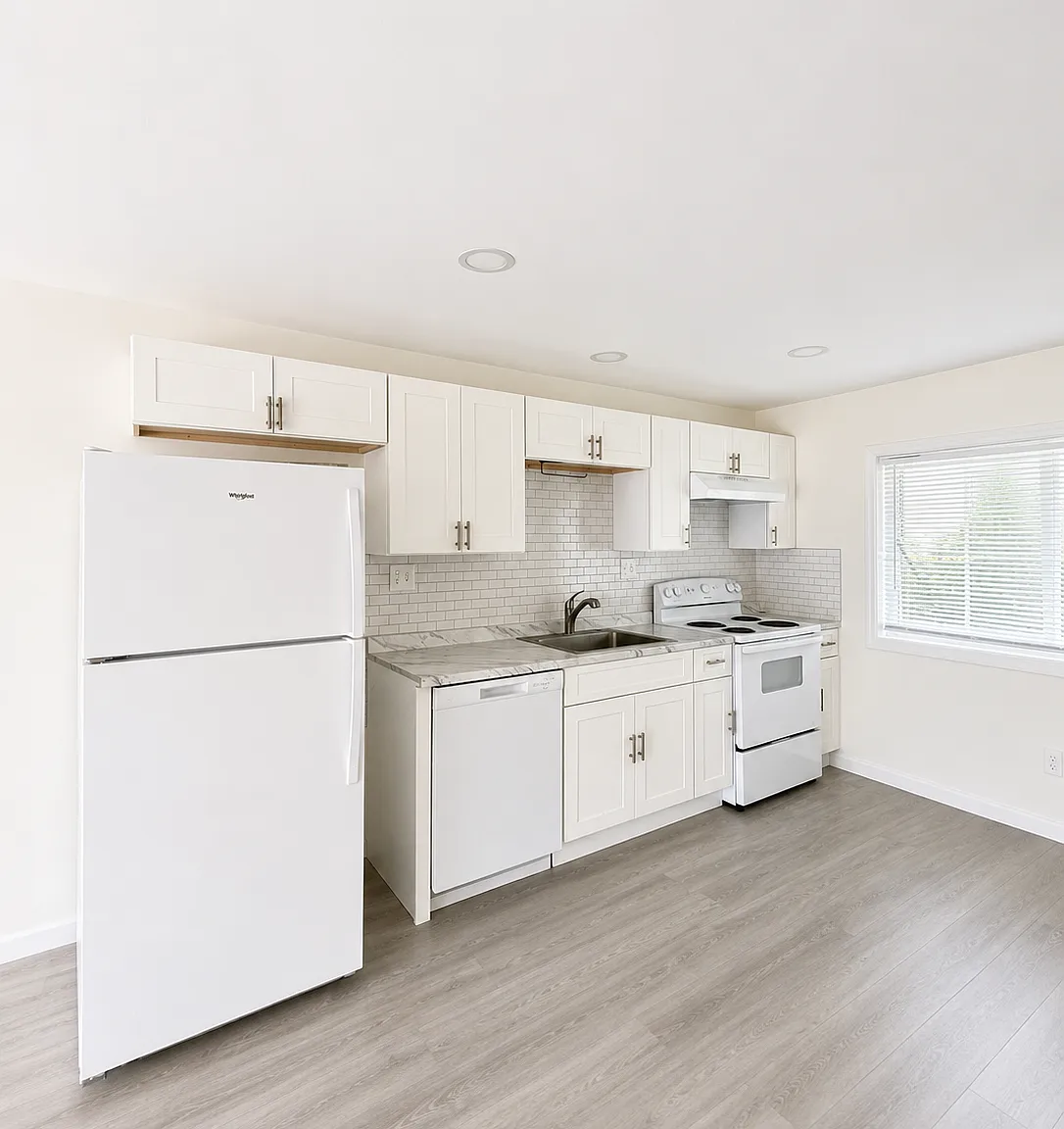 2 bed, 700 sqft, $1,025 — Photo 3