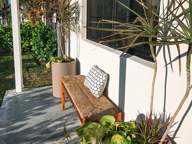 4620 Parker Ave — Photo 3
