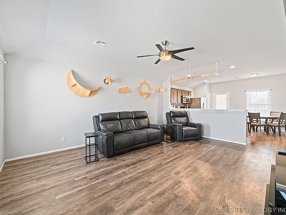 3rd image of 1408 S 28th St