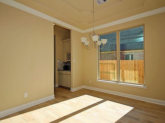 4th image of 1833 Pleasant Springs Ln