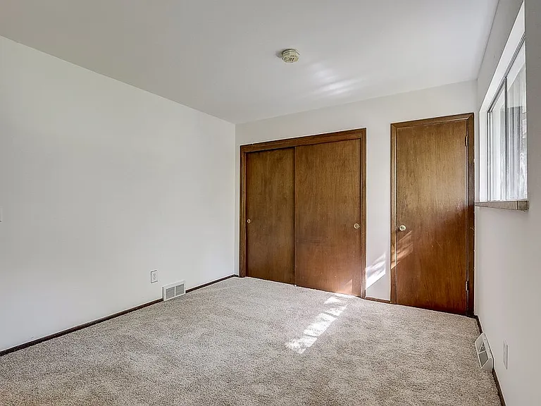 40 N Lakewood Gardens Ln — Photo 12