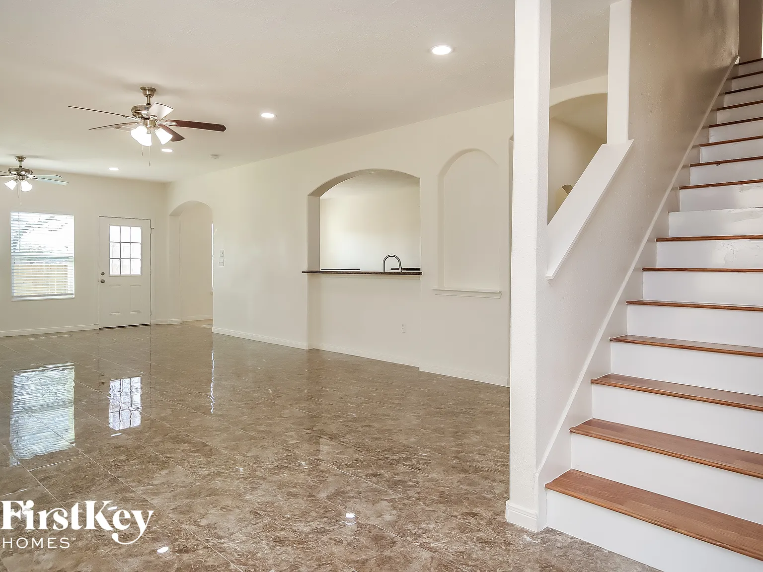 4 bed, 2.5 bath, 2684 sqft, $2,655 — Photo 2