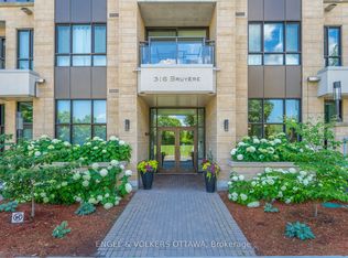 316 Bruyere St #302, Ottawa, ON K1N 0C3
