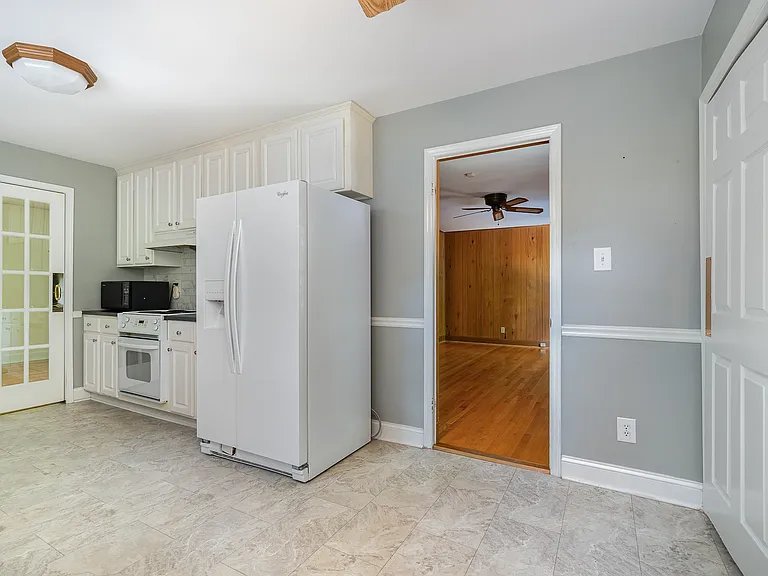 6529 Idlebrook Dr — Photo 17