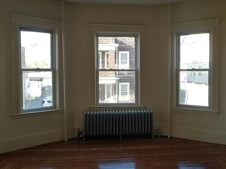 75 Bellingham St — Photo 10