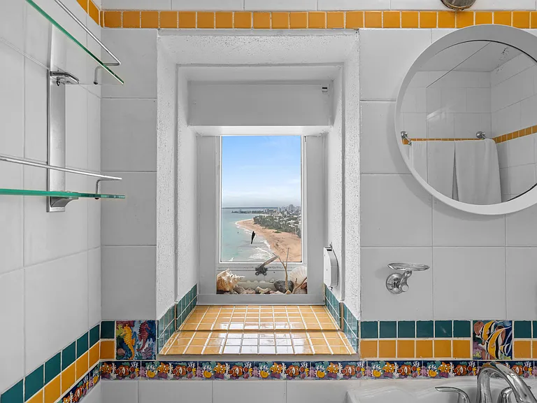 1479 Ashford Avenue Condado Del Mar #2001 — Photo 10